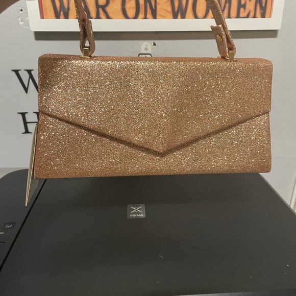 Beautiful Rose Gold Mini Handbag - Picture 4 of 6